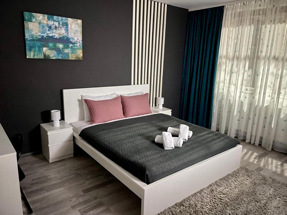 Royal Apartment Brasov Bagian luar foto