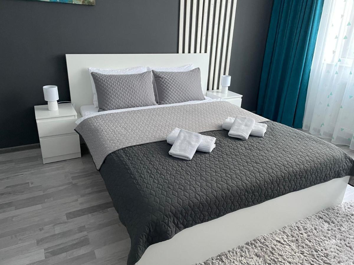 Royal Apartment Brasov Bagian luar foto