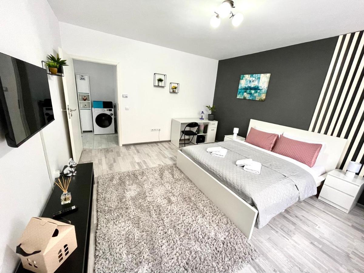 Royal Apartment Brasov Bagian luar foto